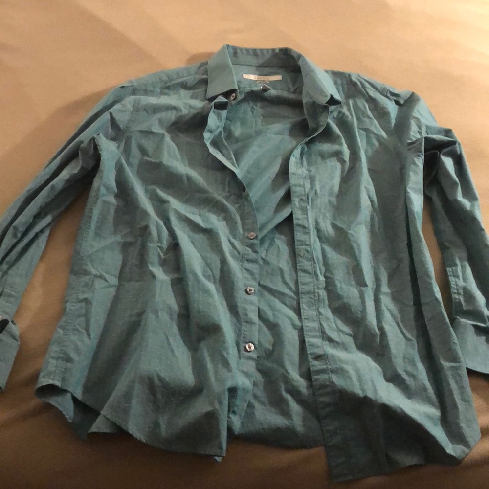 Perry Ellis Dress Shirt. Large